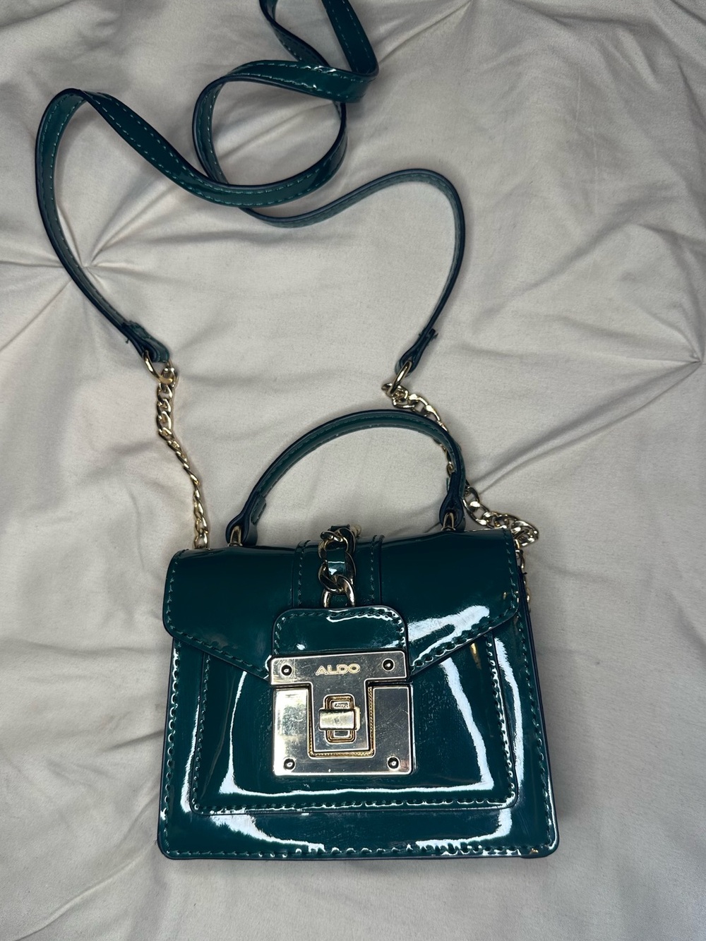 Aldo Emerald Patent Mini Top-Handle Bag with Gold Hardware - Picture 2 of 4